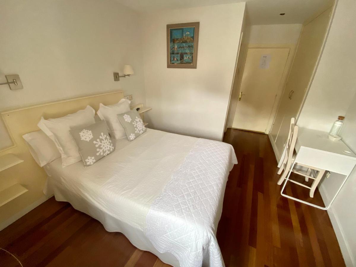Hotel Casa Socotor Sallent De Gallego Bagian luar foto