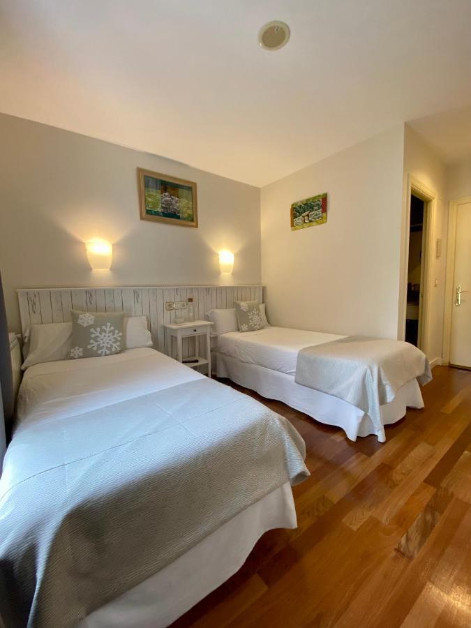 Hotel Casa Socotor Sallent De Gallego Bagian luar foto