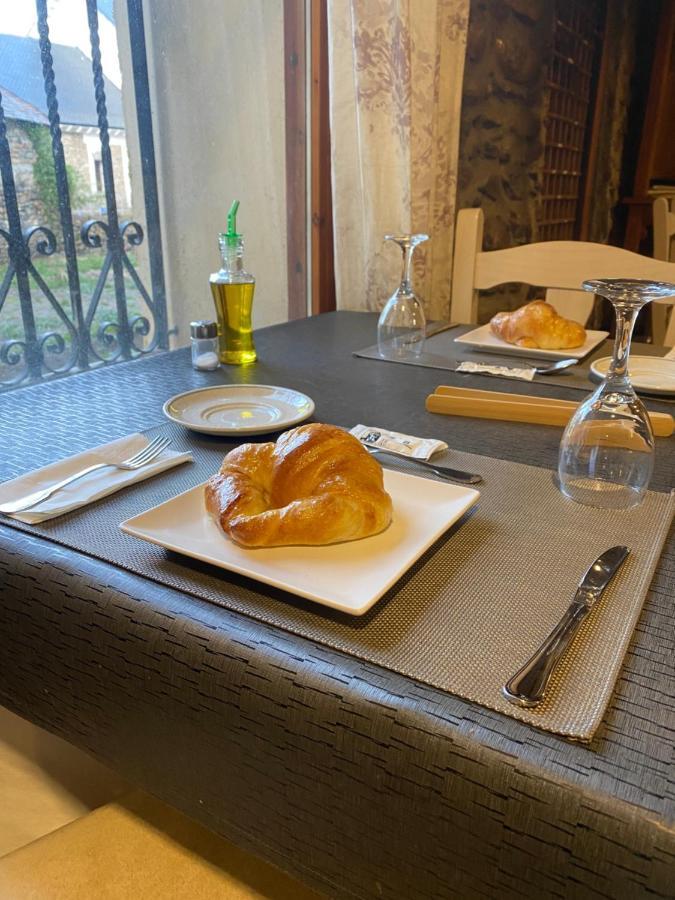 Hotel Casa Socotor Sallent De Gallego Bagian luar foto