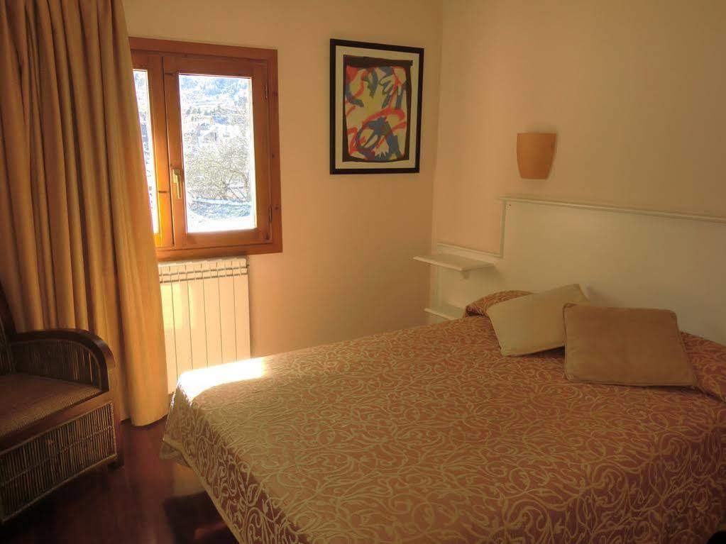 Hotel Casa Socotor Sallent De Gallego Bagian luar foto