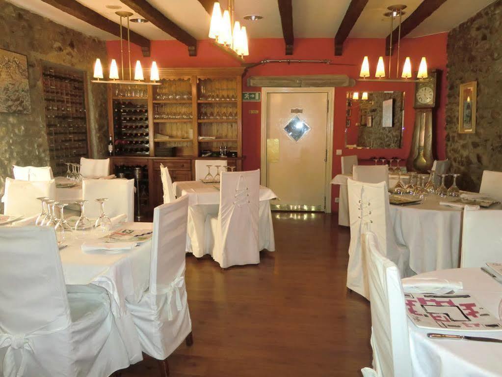 Hotel Casa Socotor Sallent De Gallego Bagian luar foto